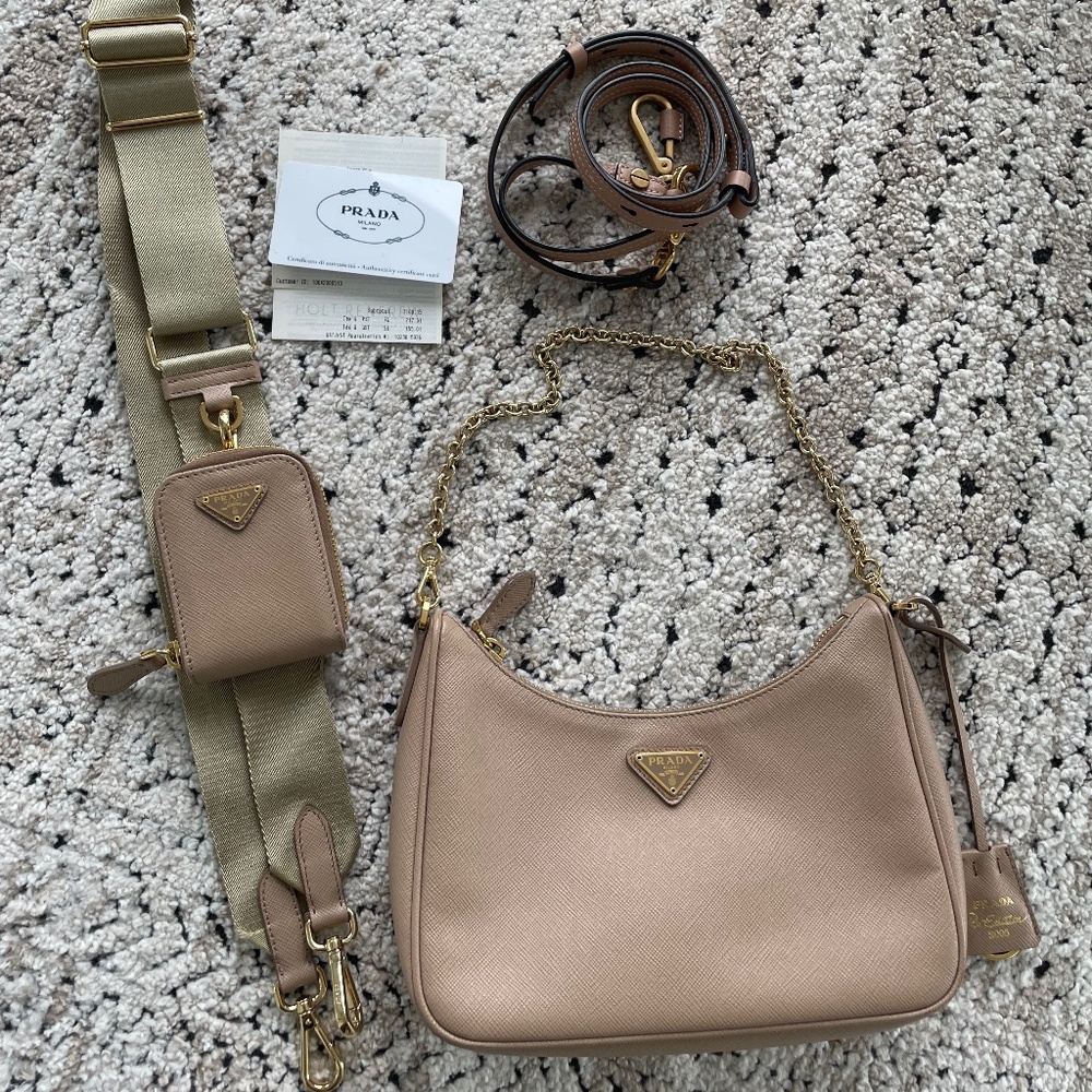 Prada Re-Edition 2005 Saffiano leather bag
